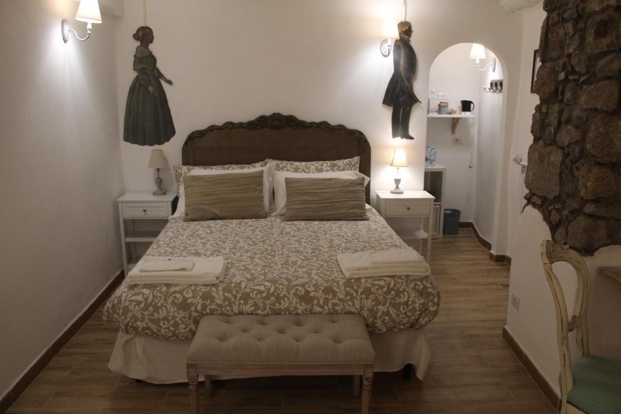 Livia'S Charming Room Trevignano Romano Exterior photo